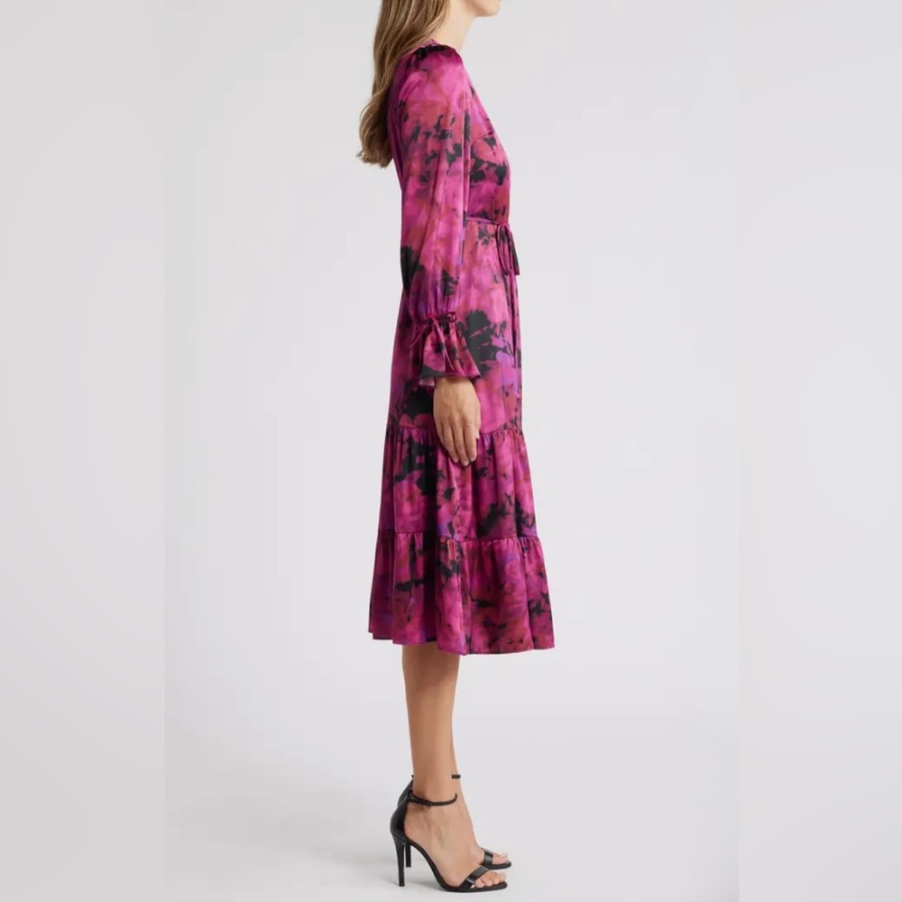 EUC Abstract print tiered long sleeve midi dress Size 4 - Picture 3 of 6